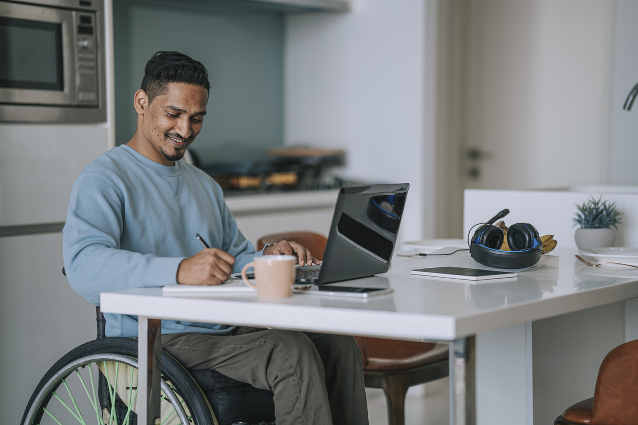 How to Complete Your Business Degree Online