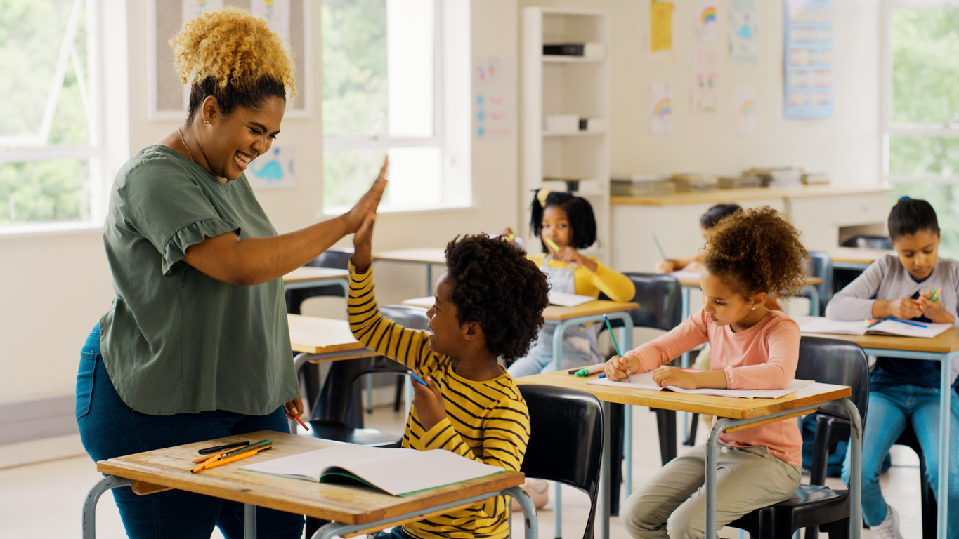 Career Changers: Did you know you can work full time while working towards initial licensure and MA in Teaching?