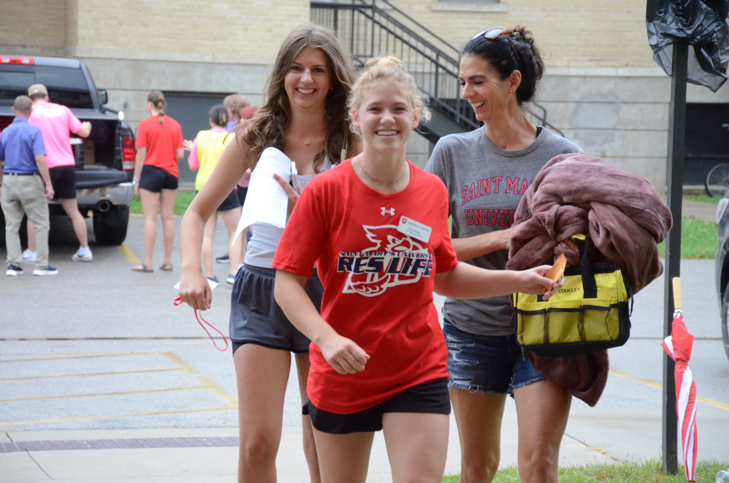 Move In Day for New Students 2024 Freshmen Move-In Day 2023 on the Winona Campus.